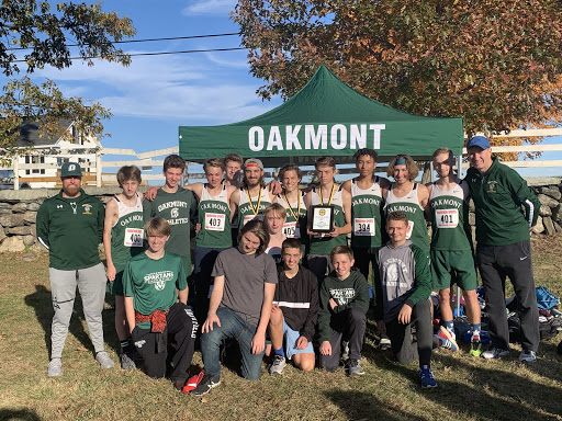 Oakmont boys’ cross country team summed up an undefeated regular season by winning the Mid-Wach C League meet, 50-57, over Quabbin, Saturday afternoon, at Hollis Hill in Fitchburg. (Photo by Kendra Steucek.)