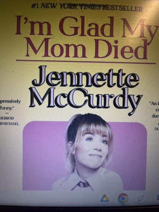 Book Review: I too, am glad Jeanette Mcurdy´s mom died