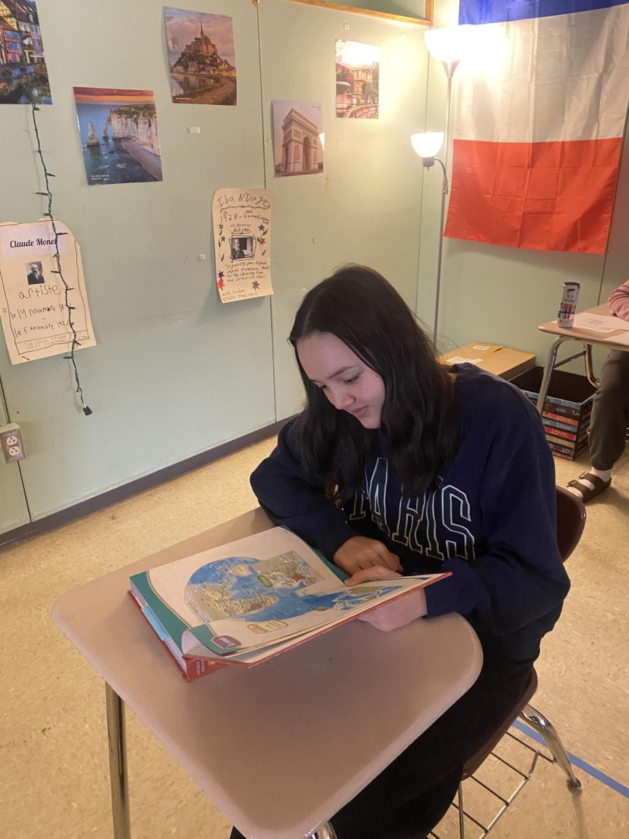 Sophomore Finley Catlin studying French in Madame Klein's class