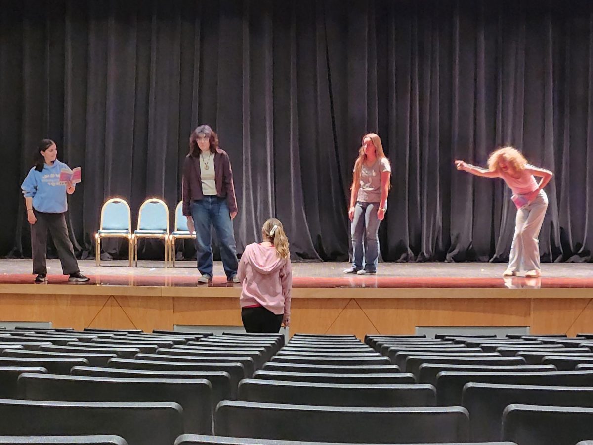 Senior class rehearsing