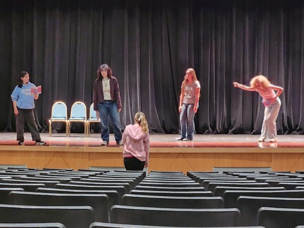 Senior class rehearsing
