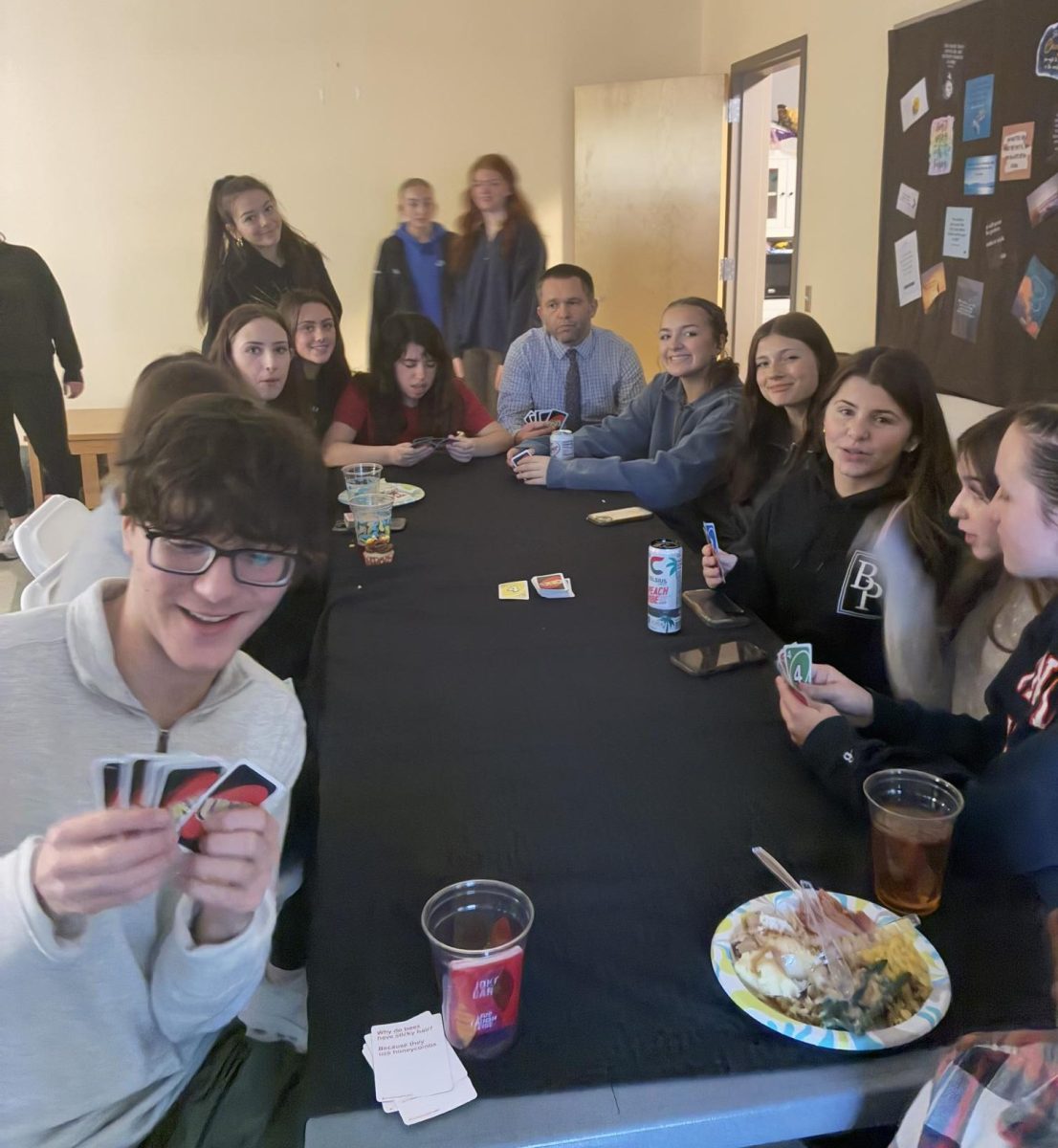 10+ person game of UNO!
