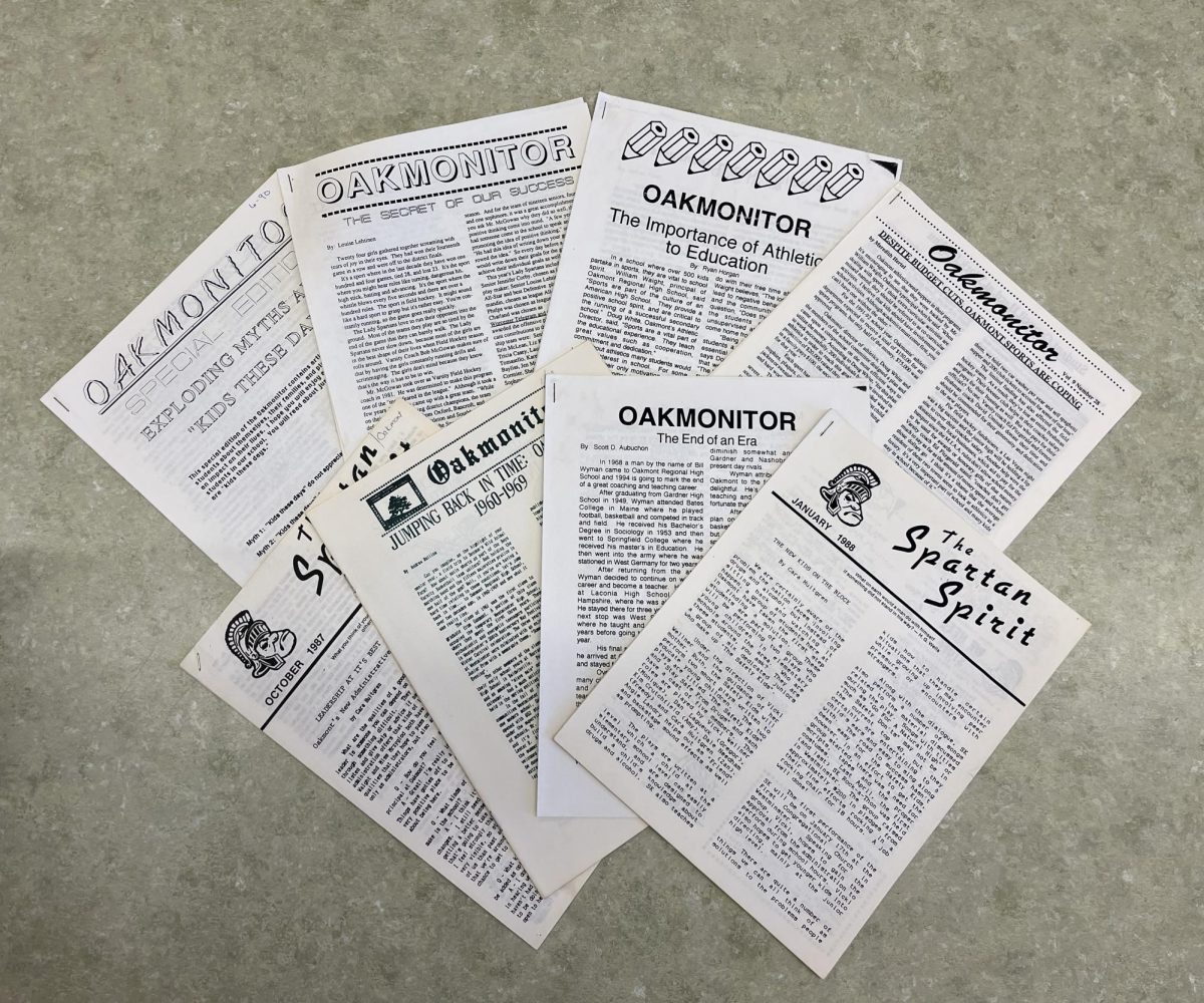 Diverse years of the paper copies of the Oakmonitor. 